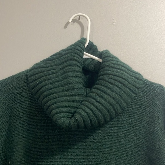 Lou & Grey dark green long oversized sweater with slits in side and crowl neck - Picture 6 of 8